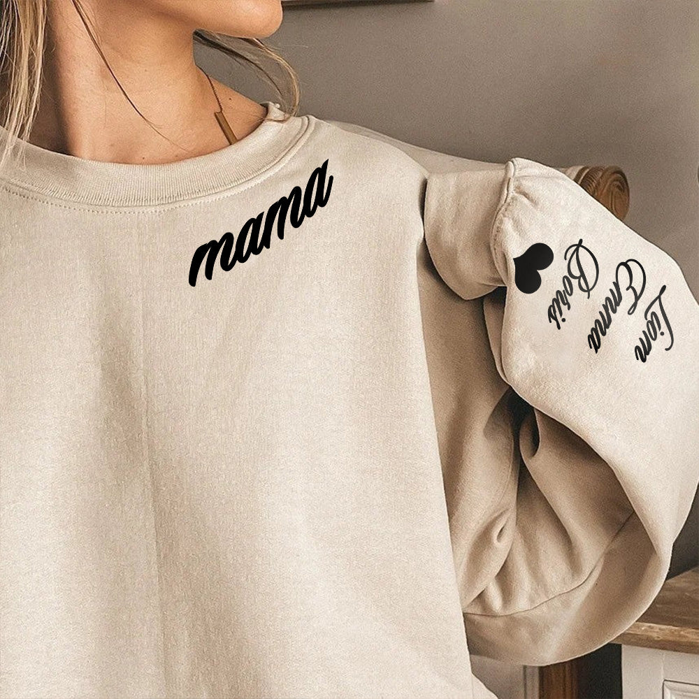 Individuelles Mama-Sweatshirt mit Kindernamen auf dem Ärmel (fette Schriftart) 